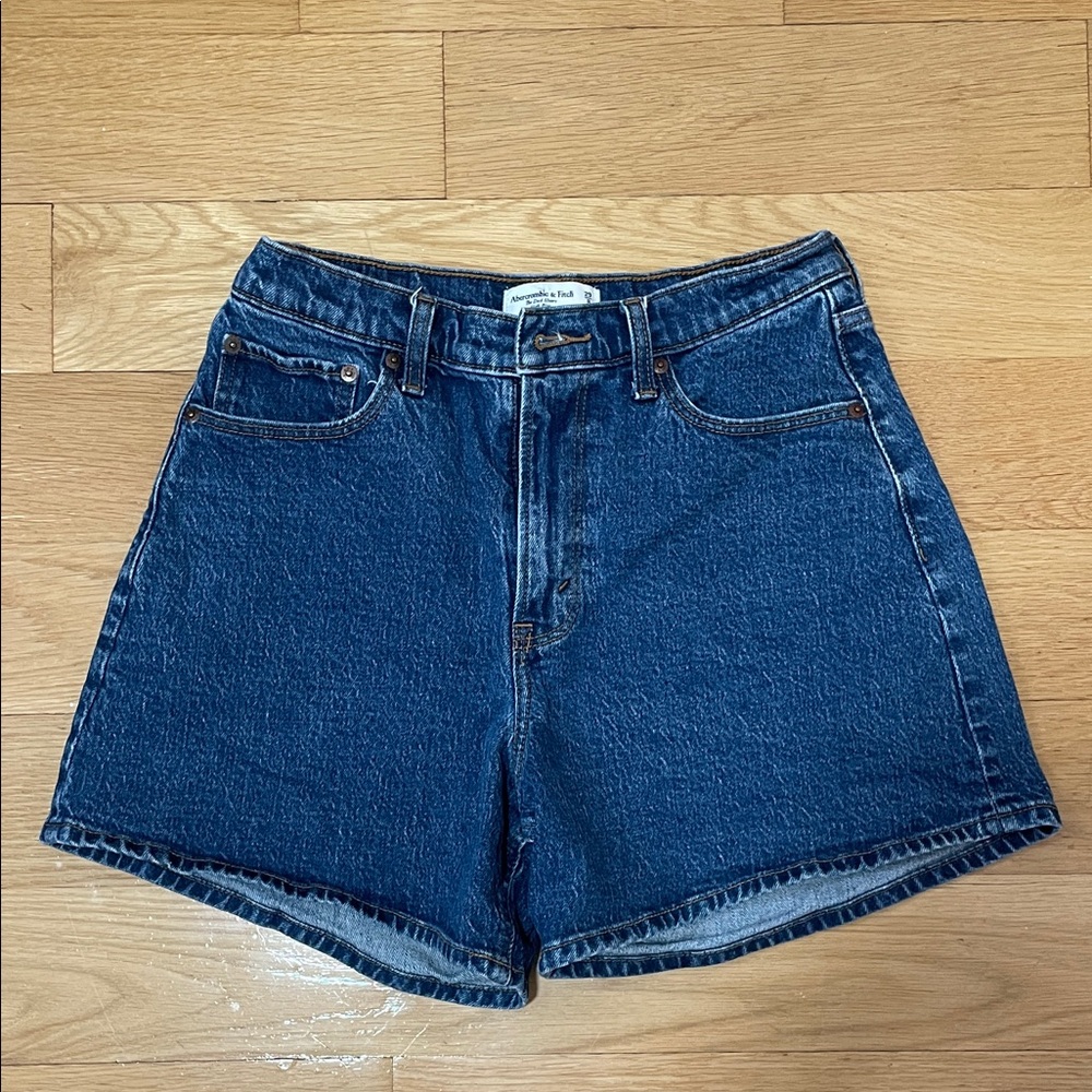Abercrombie & Fitch Curve Love Dad Short High-Rise Denim Shorts Size 29/8